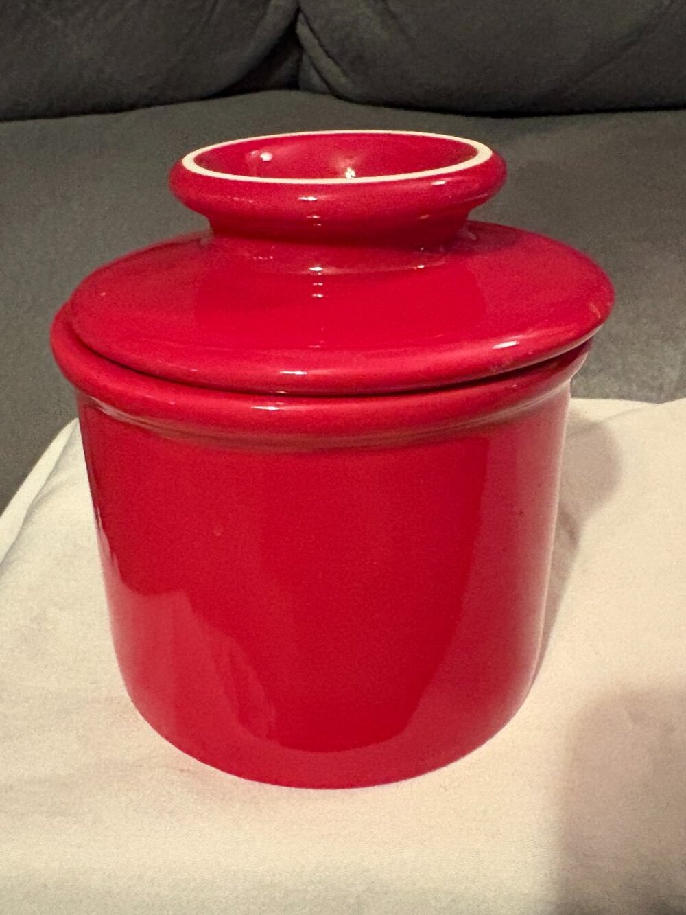 VTG 2006 Red Butter Bell Ceramic Butter Holder Crock-No Label-Unmarked-EUC